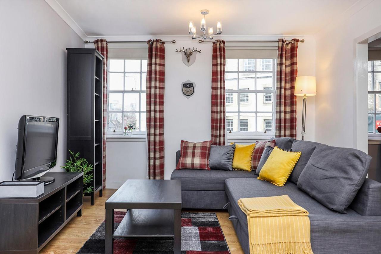 Joivy 1 Bed Flat, Heart Of Grassmarket Edimburgo Esterno foto