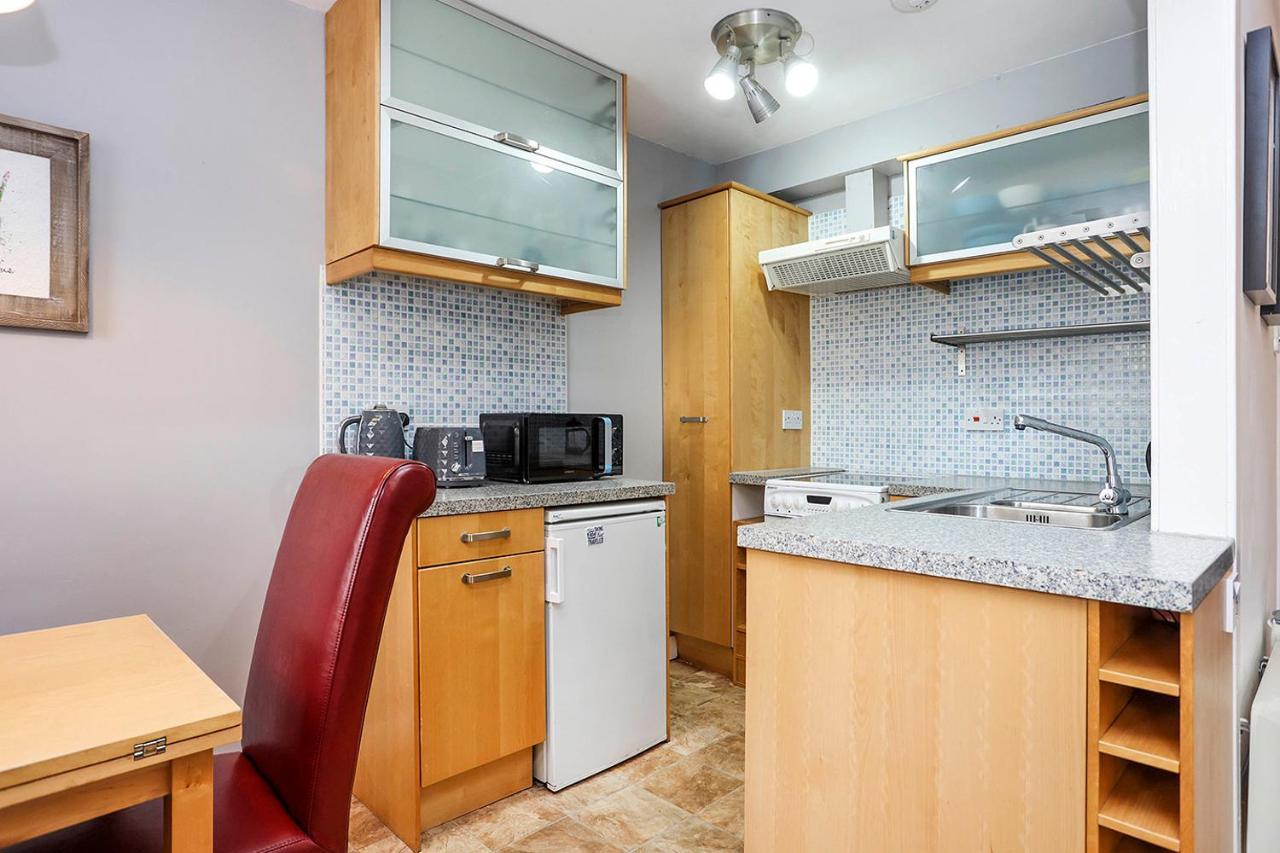 Joivy 1 Bed Flat, Heart Of Grassmarket Edimburgo Esterno foto
